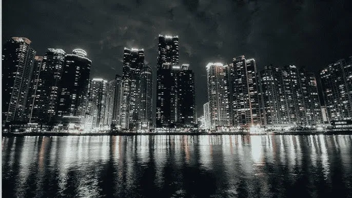 色人格影院第四色 - 城市之光：霓虹背后的人间烟火